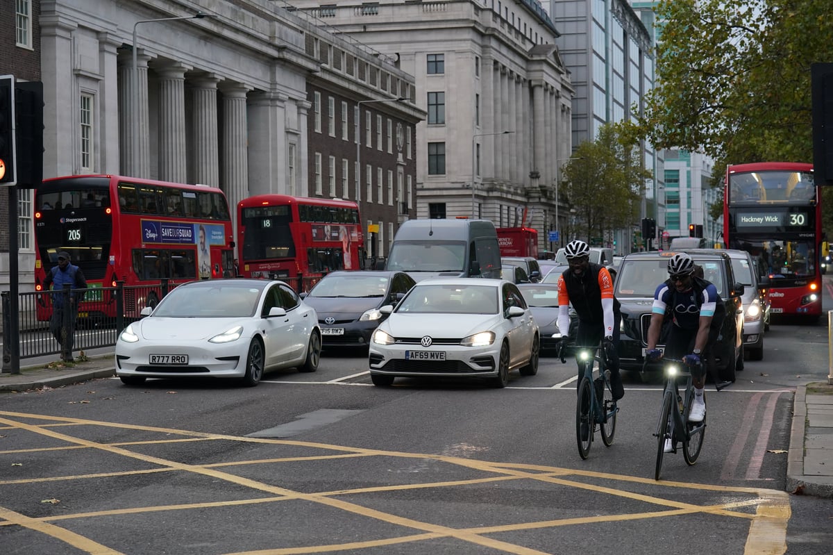 Speed to be cut to 20mph on major roads in five London boroughs this week