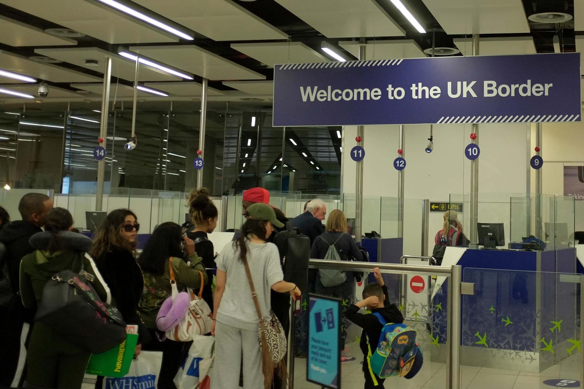 Gatwick Airport: No running water or flushing toilets at terminals after major outage