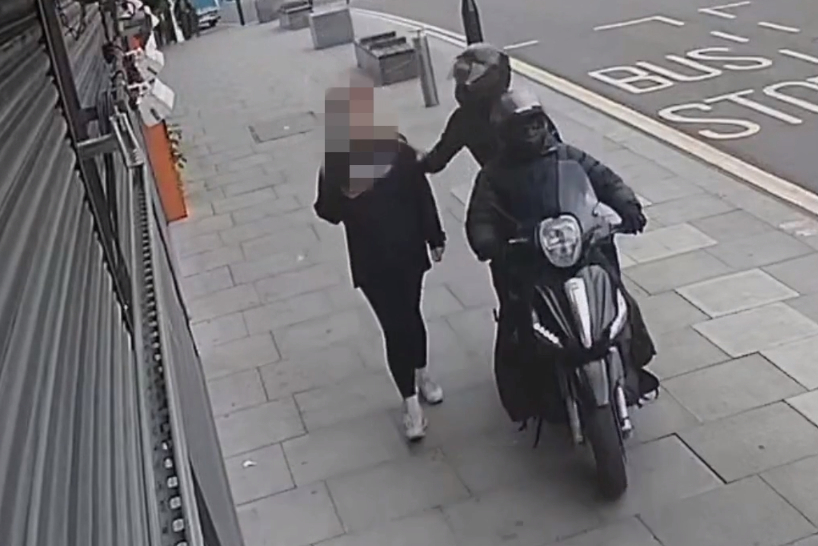 London phone snatch thefts: Mobile ‘kill’ switch and visible policing could end this nightmare 
