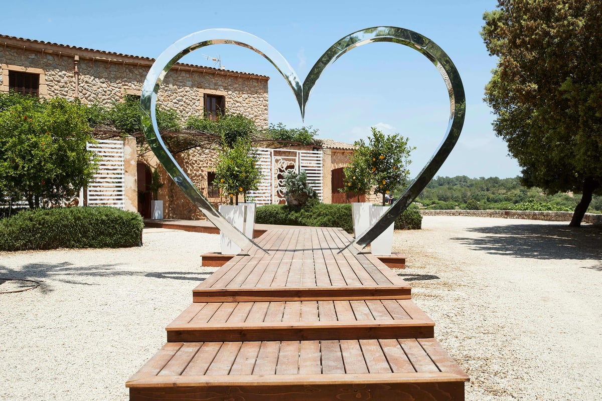 Six male bombshells enter Casa Amor as Love Island heats up