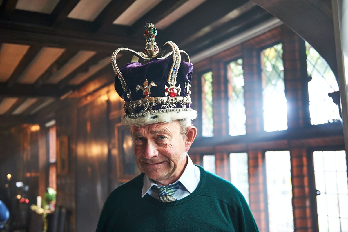 Charles invites Harry and Meghan to Coronation in The Windsors special