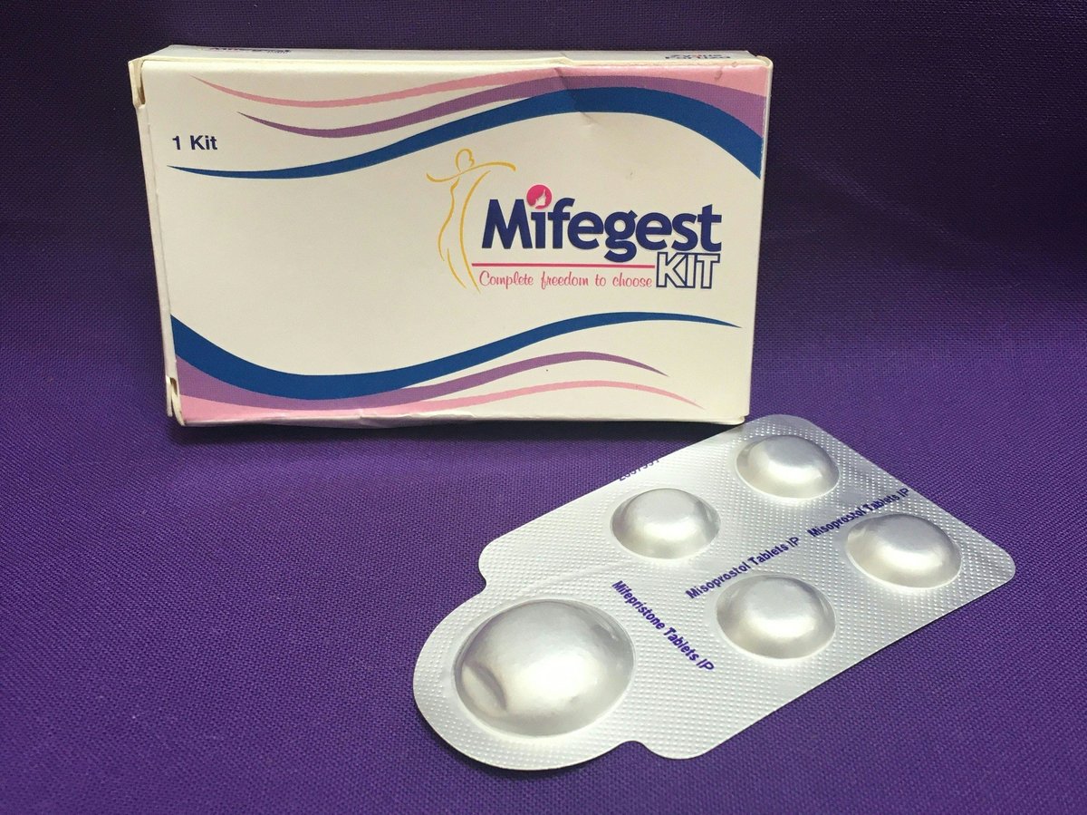 US abortion pill access in doubt after Texas judge suspends approval