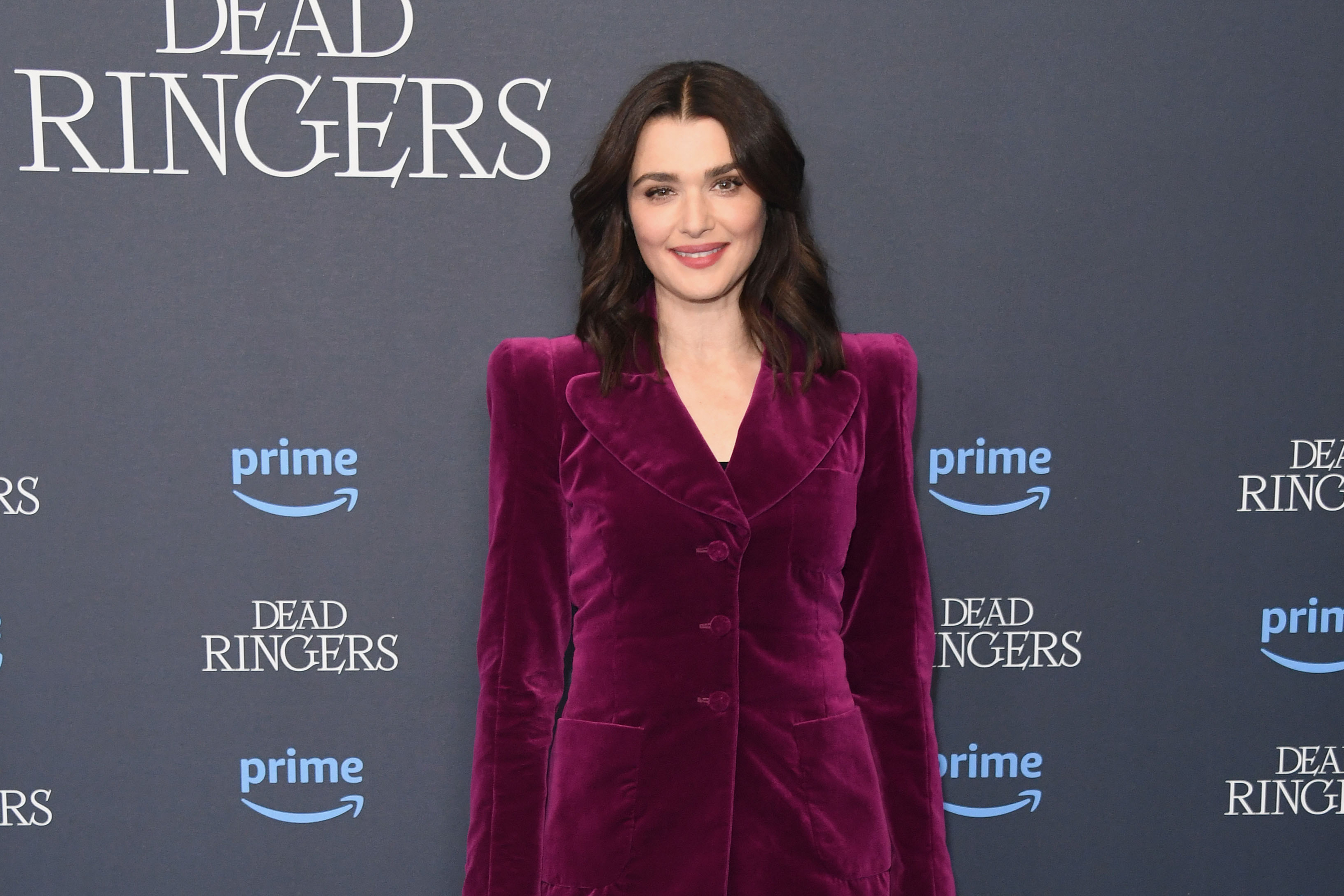 Playing twins gave Rachel Weisz the appetite to eat 16 burgers on set