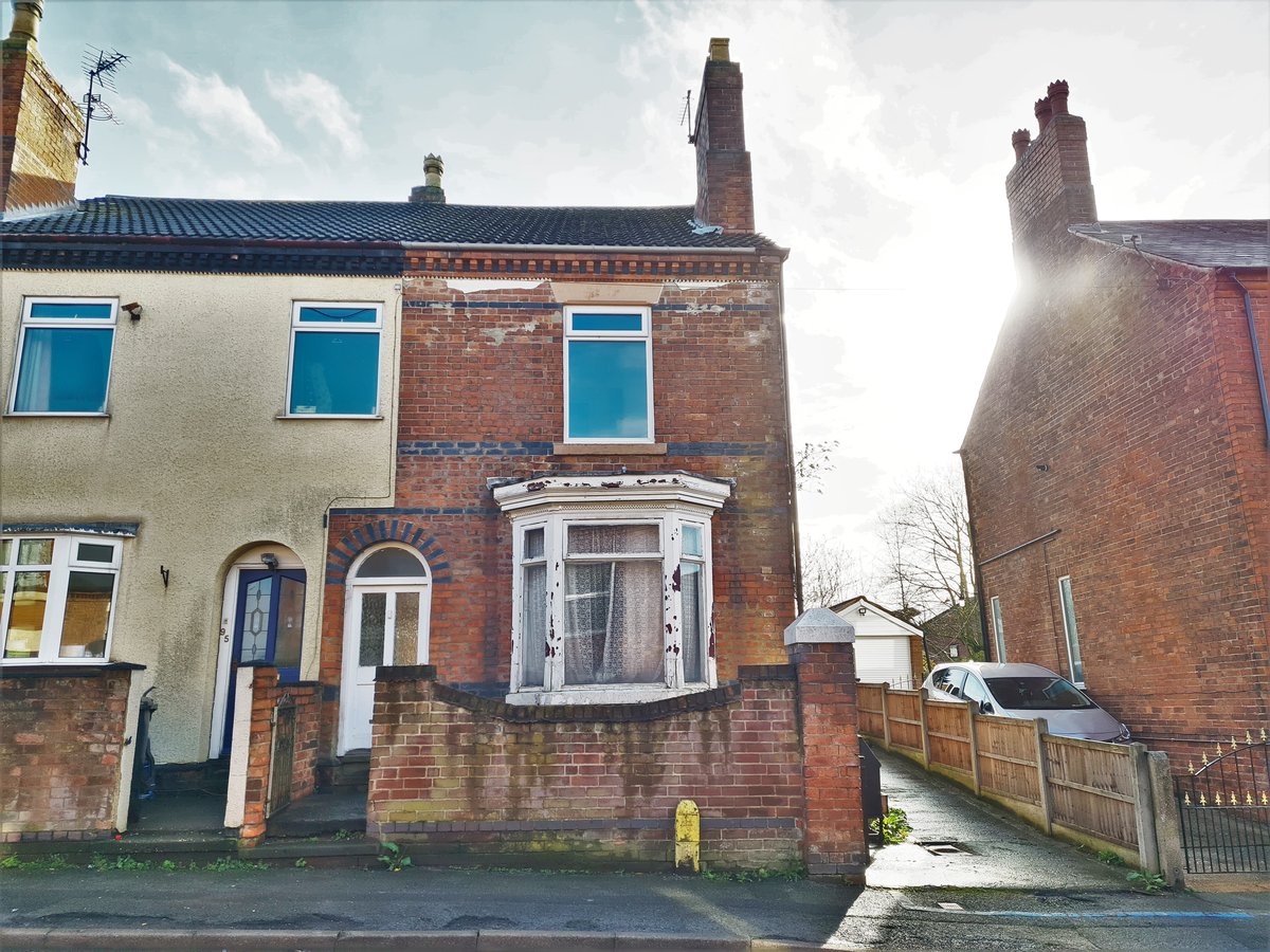 D.H. Lawrence’s former family home to be auctioned for £65,000