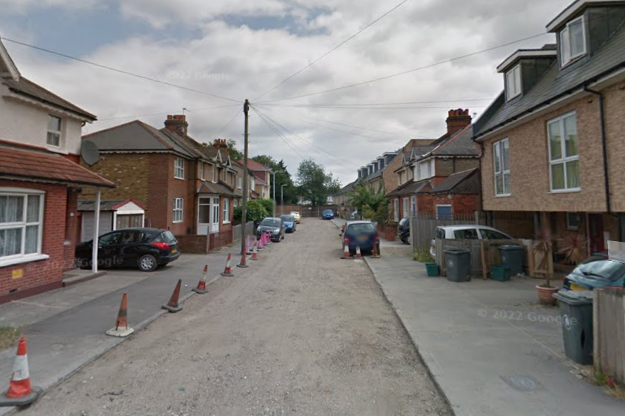 Police launch ‘urgent’ probe after man shot ‘while sitting in car’ in Mitcham, London