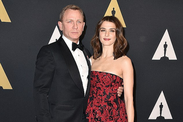 Rachel Weisz say she and Daniel Craig don’t practice lines together