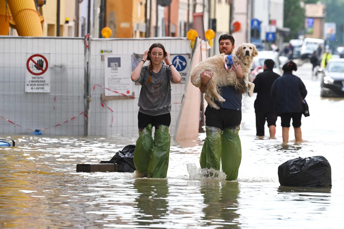 Italy floods: Death toll rises in Emilia-Romagna as rescuers search for missing