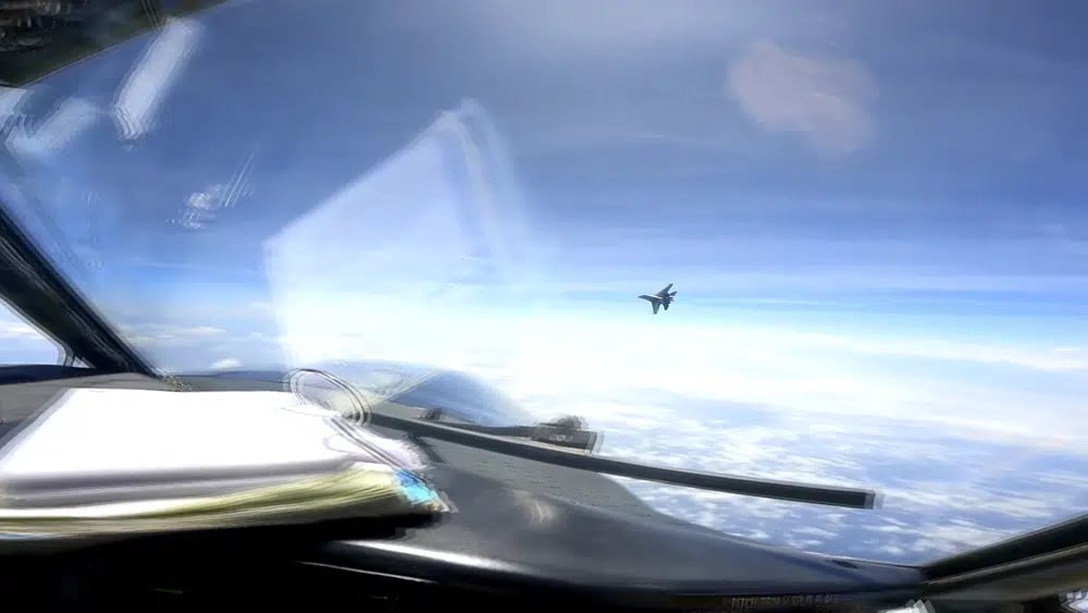 US says Chinese fighter jet performed ‘aggressive’ manoeuvre over South China Sea