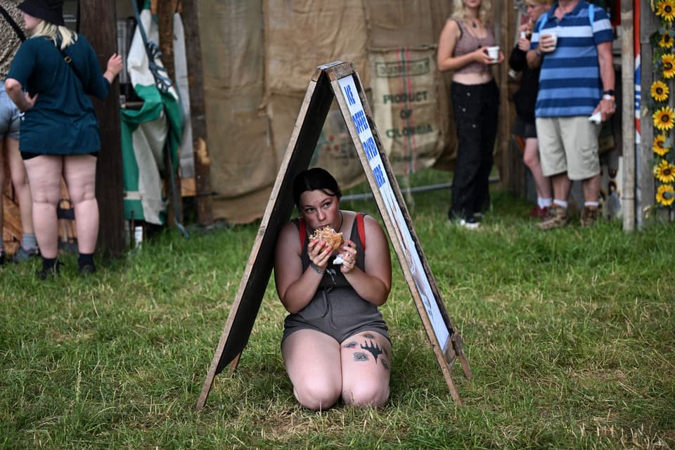 TOPSHOT-BRITAIN-MUSIC-FESTIVAL-GLASTONBURY