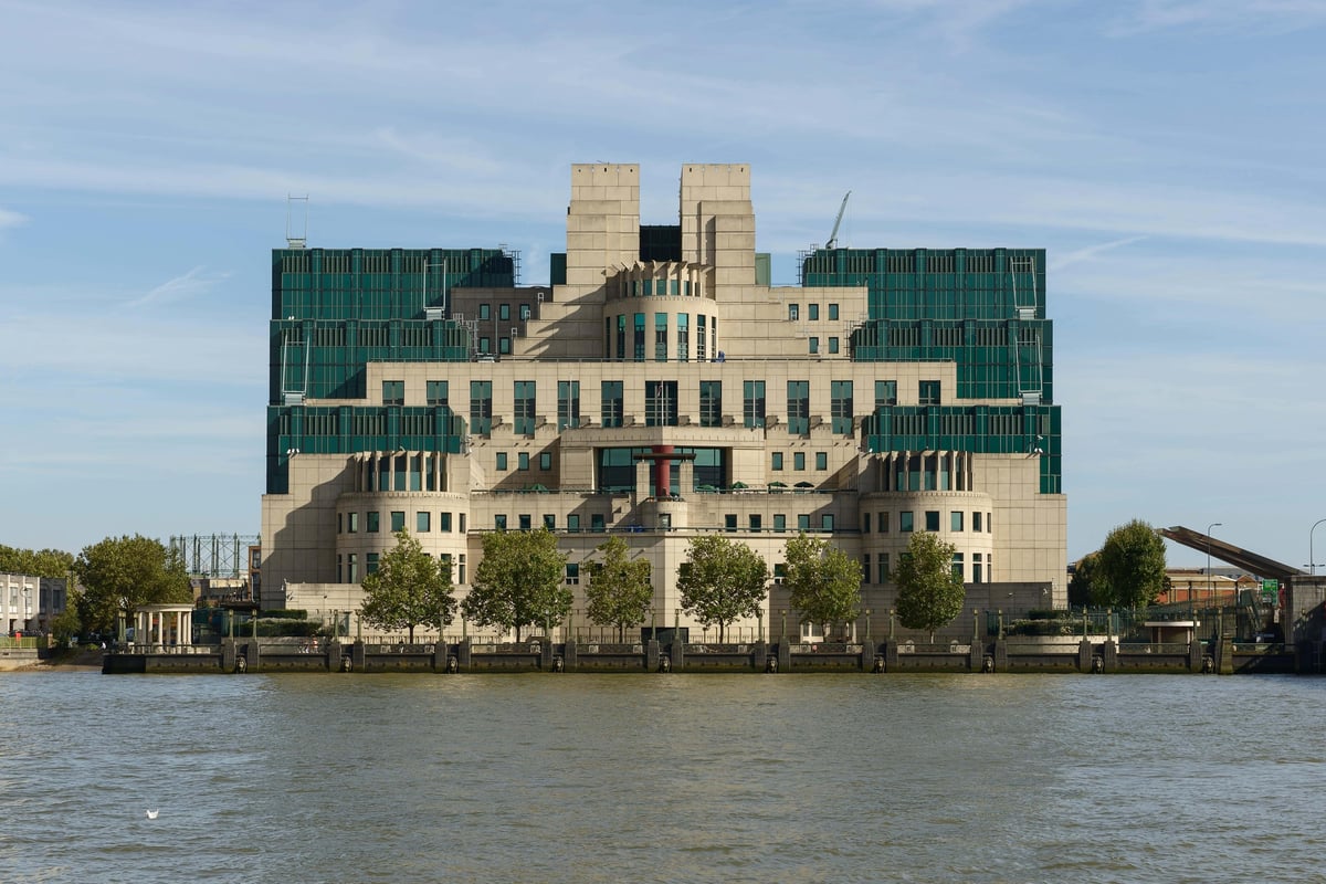 UK response to Chinese intelligence threat ‘completely inadequate’, says report