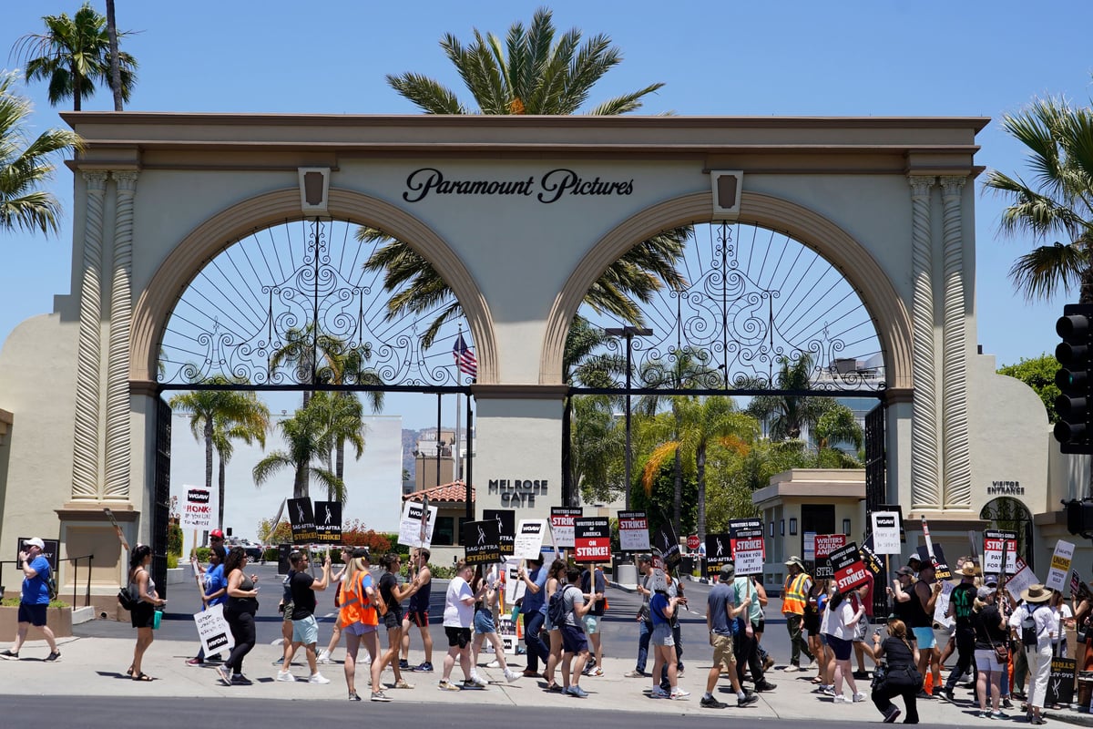 Union members hail ‘extraordinary solidarity’ on day one of US actors’ strike