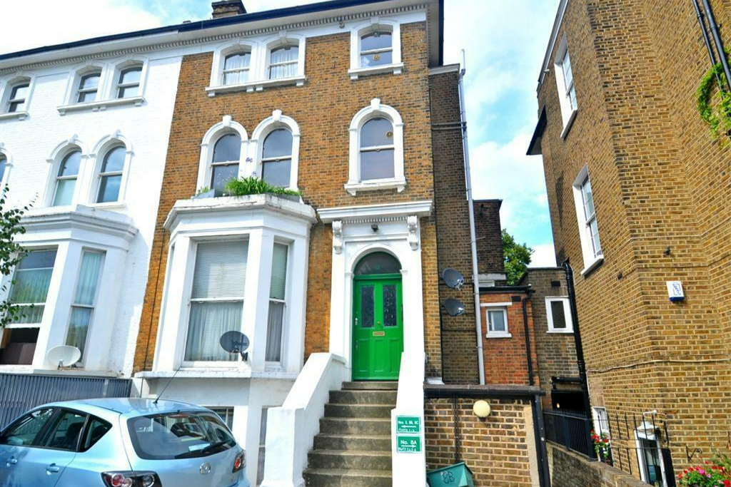 Why has this Ealing flat, listed for just £160k, failed to sell?