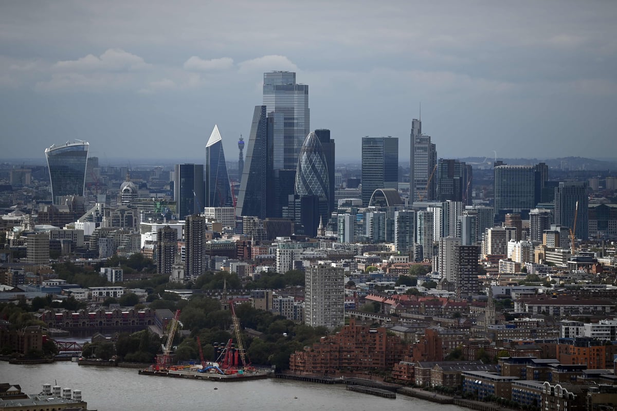 Rent prices for London's top West End and City offices set to rise in 2024