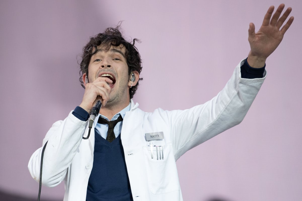 Matty Healy: Malaysian music festival seeks damages from The 1975 over cancellation 