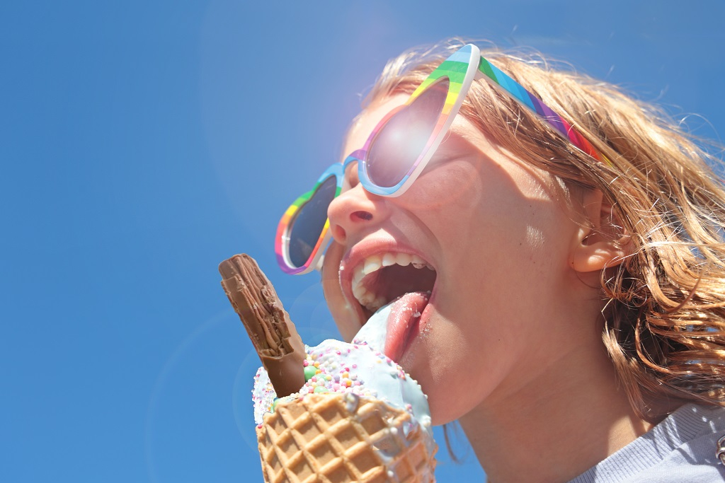What parts of the UK will be impacted by mini heatwave?