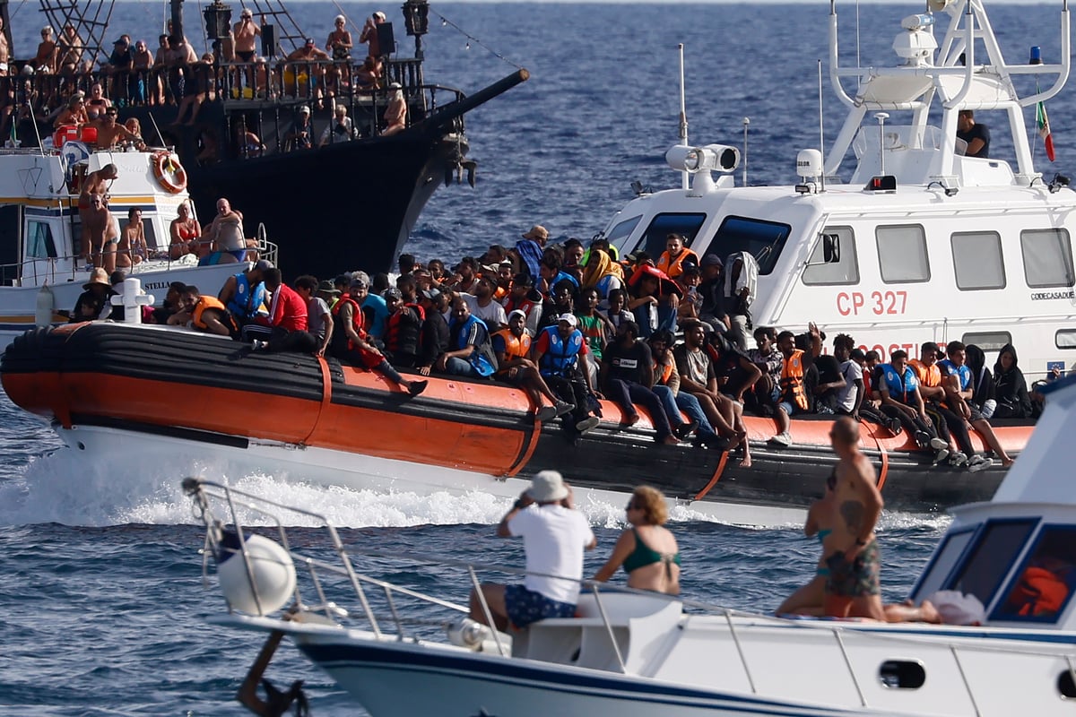 Around 23 migrants missing after boat disappears from Tunisia to Italy
