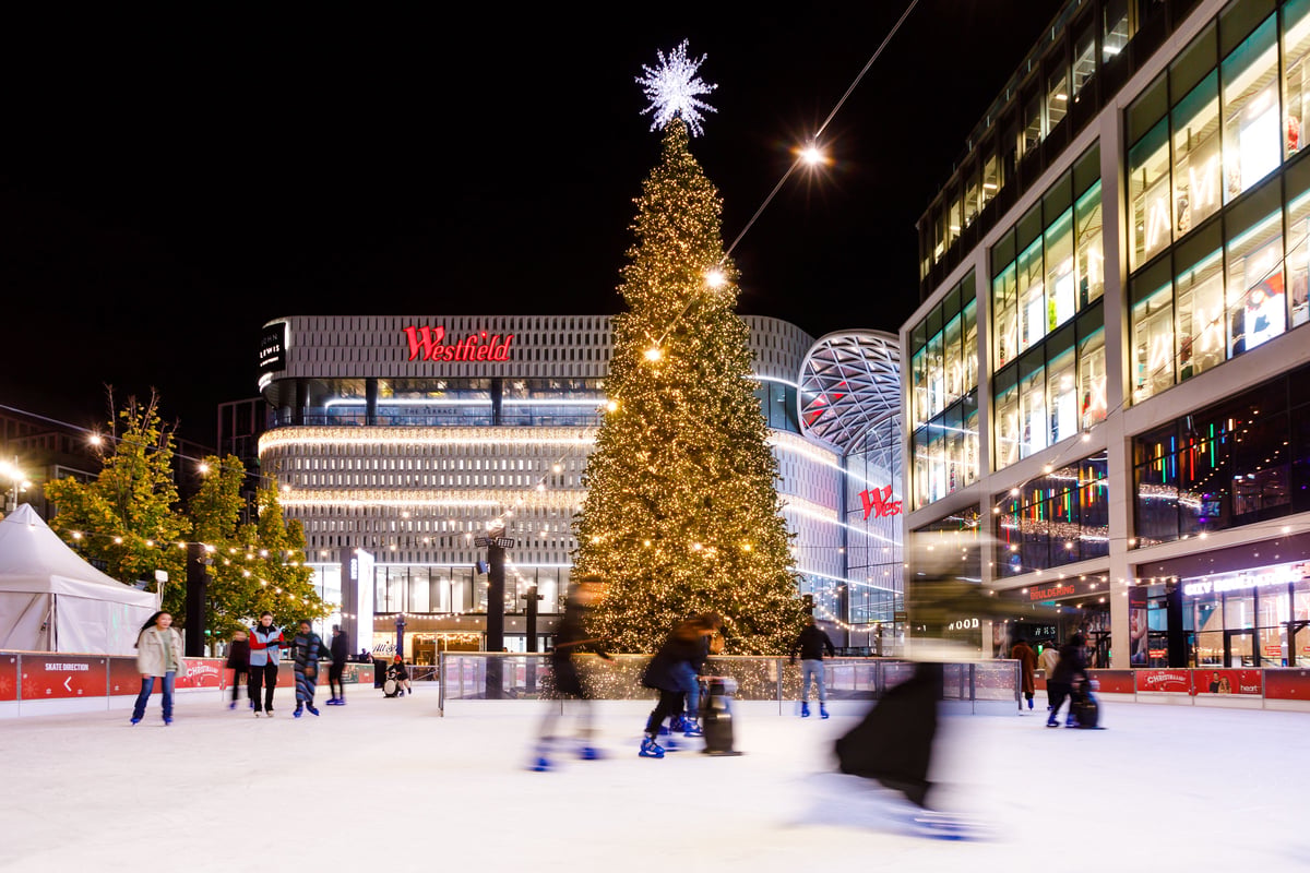 When will the ice rink return to Westfield London this winter?
