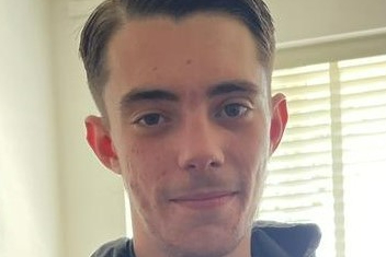 Two murder arrests after fatal stabbing of teenager in Petts Wood