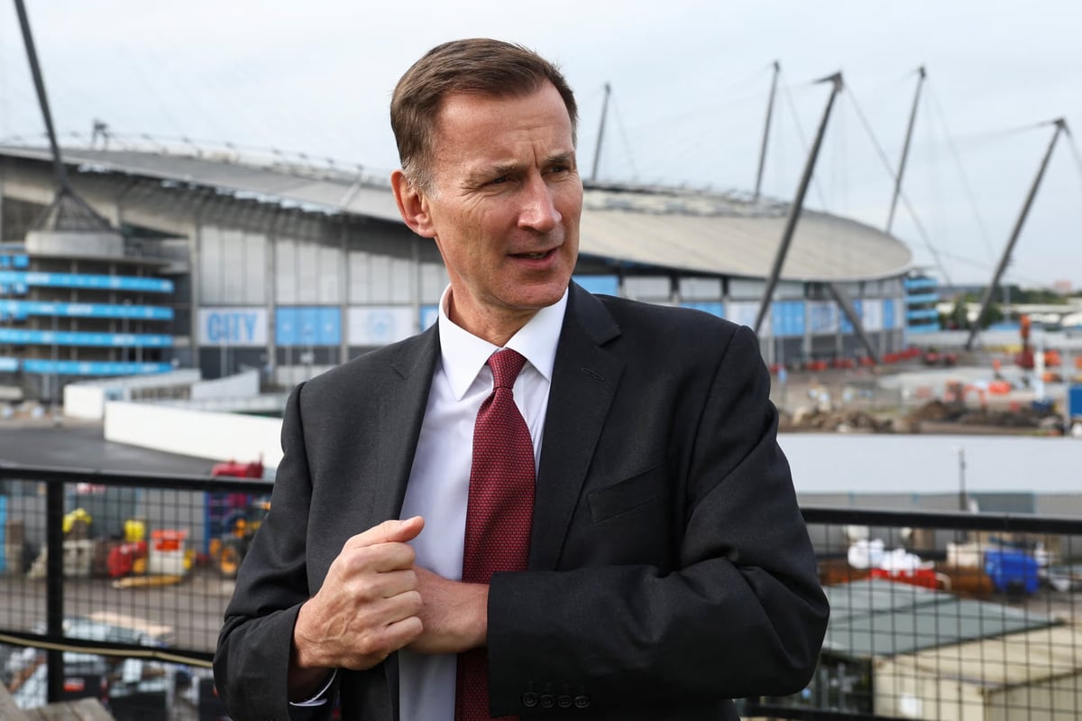 Chancellor Jeremy Hunts says tearing children away from phone screens is ‘nightmare’