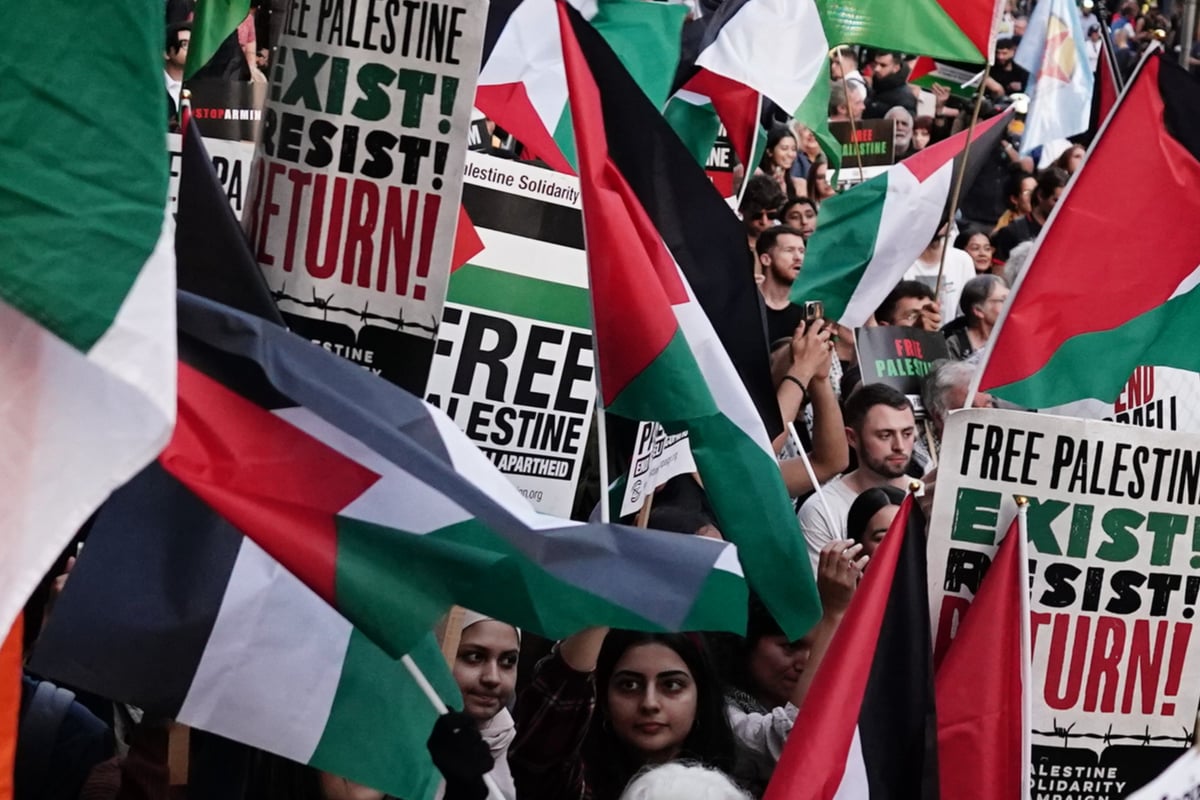 Thousands of pro-Palestine demonstrators surround Israeli embassy in London 