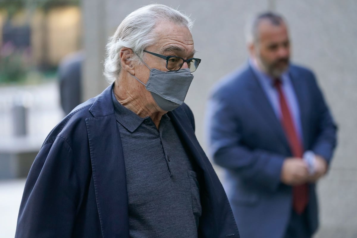 Robert De Niro's court outburst 'summed up his mistreatment', former PA says
