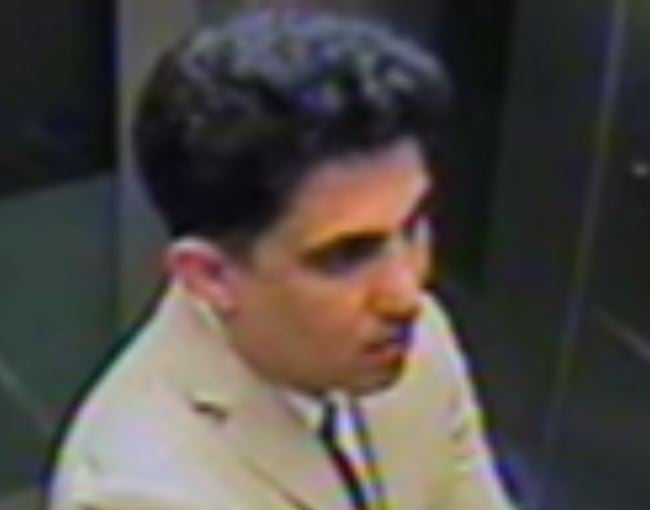 Man sexually assaulted and bitten at Green Park Tube station 