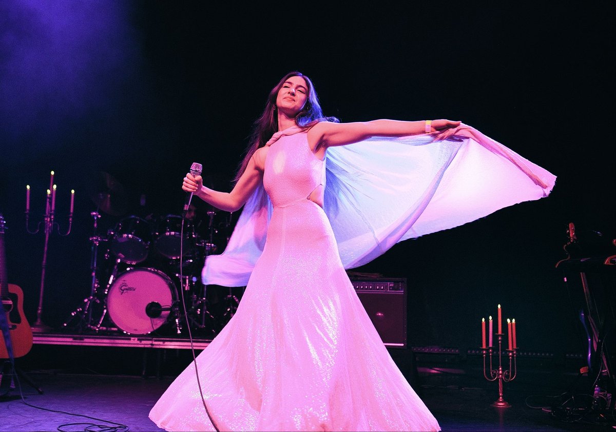 Weyes Blood at the Eventim Apollo review: under-the-weather star soars above the clouds