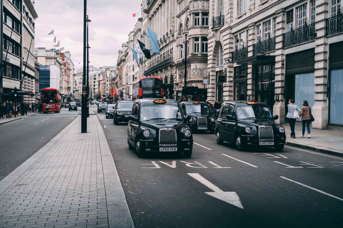 Black taxi fares could rise by nearly 9% under plans being considered by Transport for London