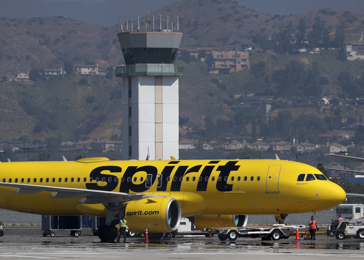 US airline apologises after boy, 6, is placed on wrong flight 