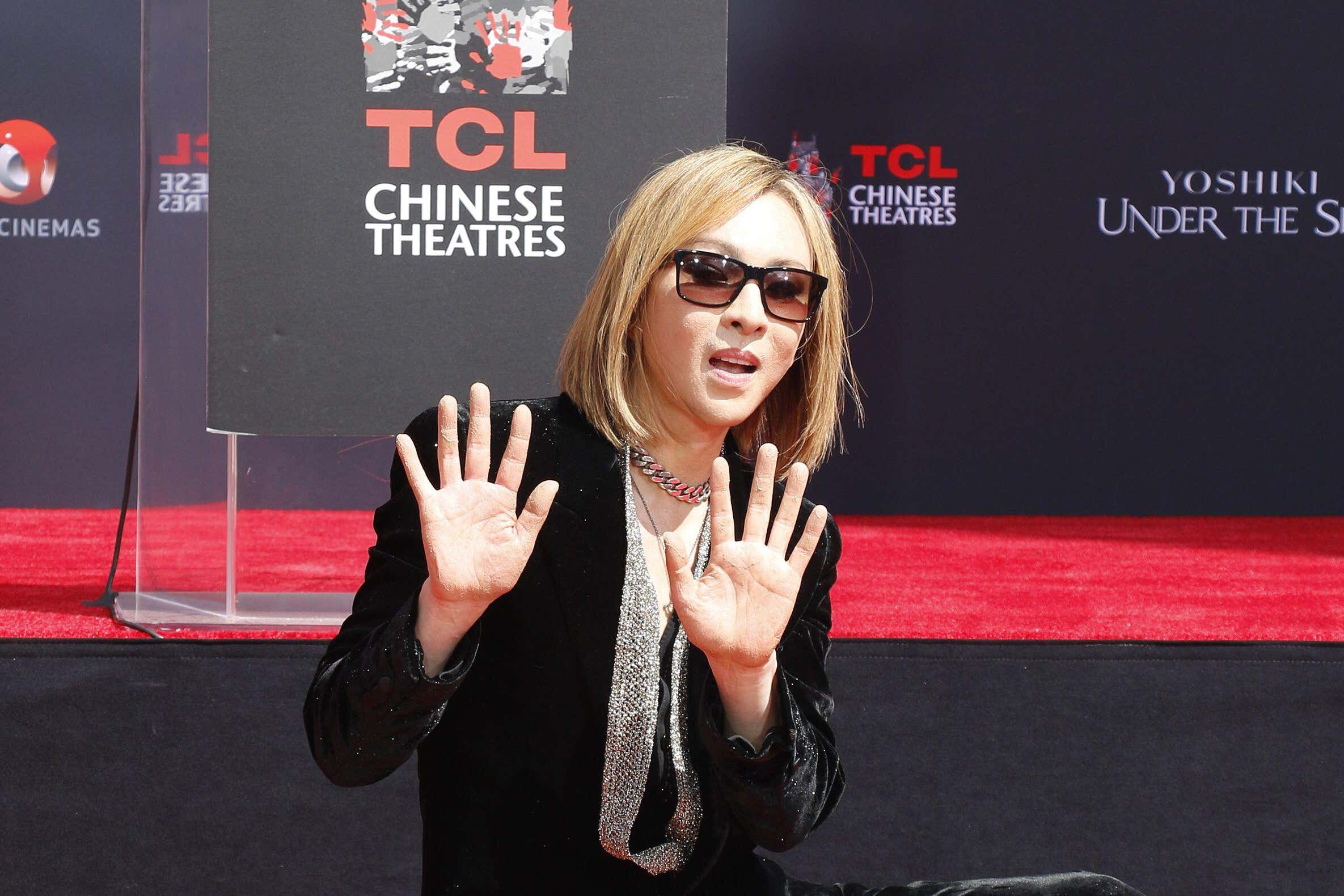 Yoshiki dedicates Hollywood handprint ceremony to victims of Japanese earthquake