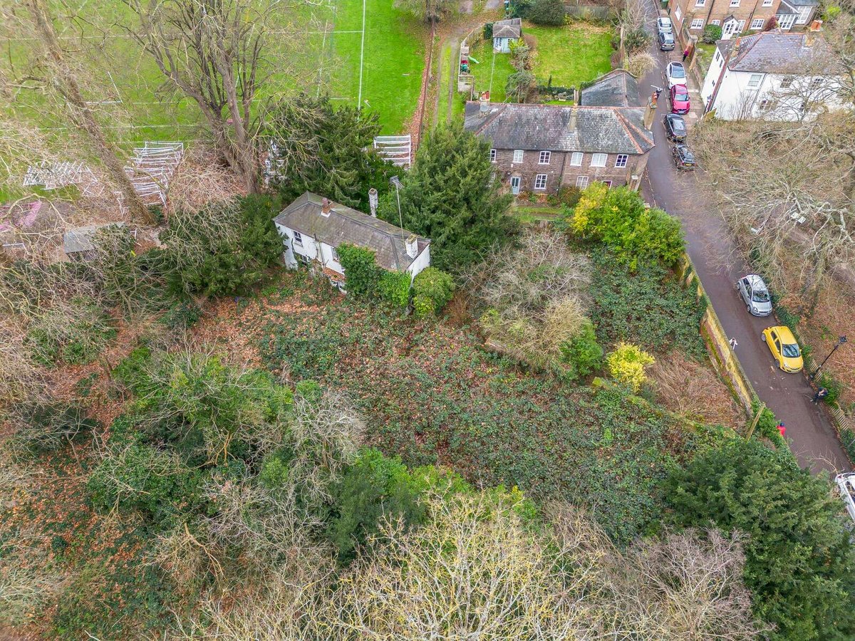 'Beyond rare' Twickenham plot with planning permission put on the market for £2m