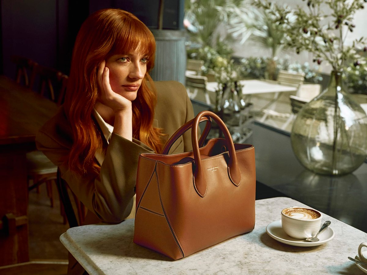 Online shoppers help Aspinal of London bag higher sales and profits