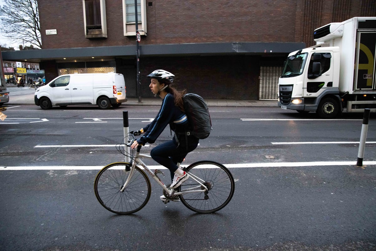 Campaigners hail 'transformative' new cycle lanes on 'intimidating' route in Islington