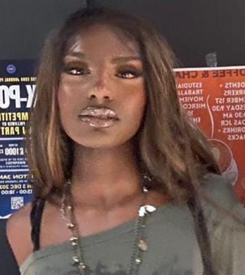 Samaria Ayanle: Police search for SOAS student, 19, last seen at university accommodation three weeks ago