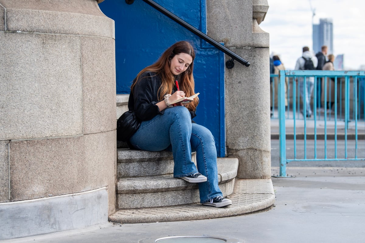 Charity launches search for poet to write about London's bridges with new £10,000 residency