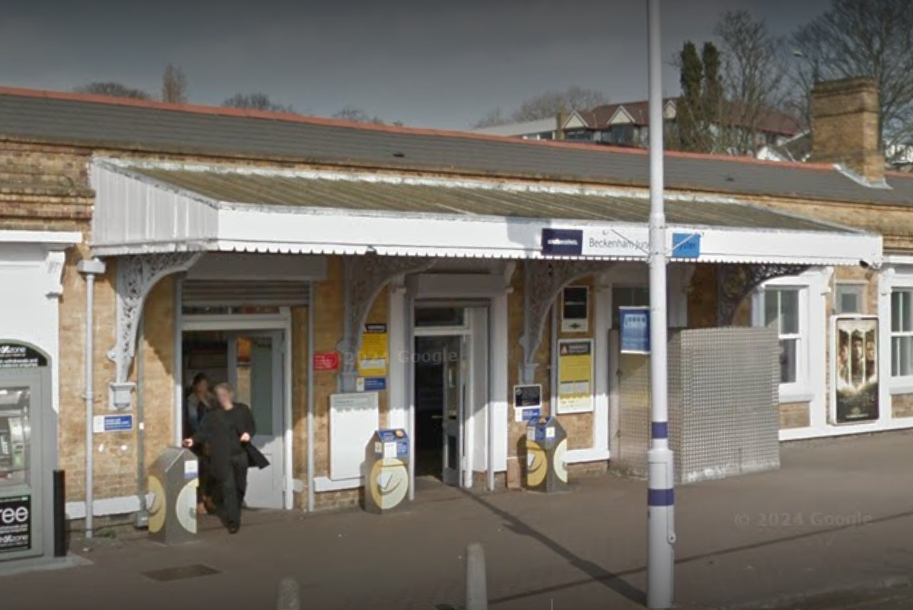 Beckenham stabbing: Man, 19, charged with attempted murder after knife attack on train