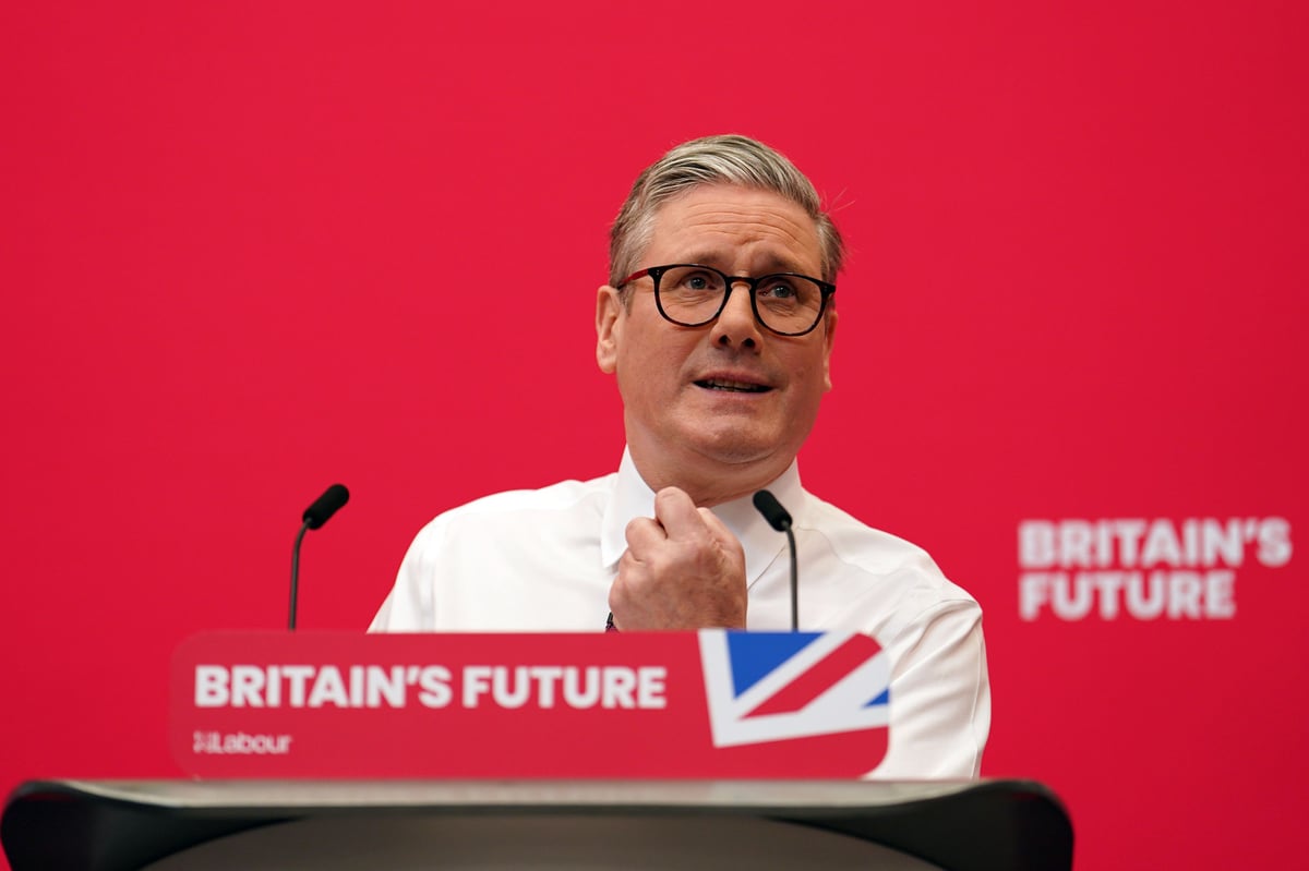 Starmer faces Labour unease over use of Union flag in election campaign