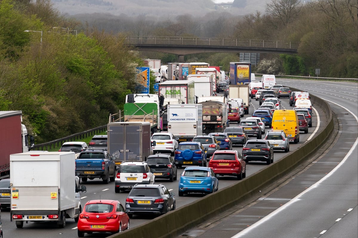 Drivers warned of 90-minute delays on M25 during busiest May bank holiday weekend since 2019