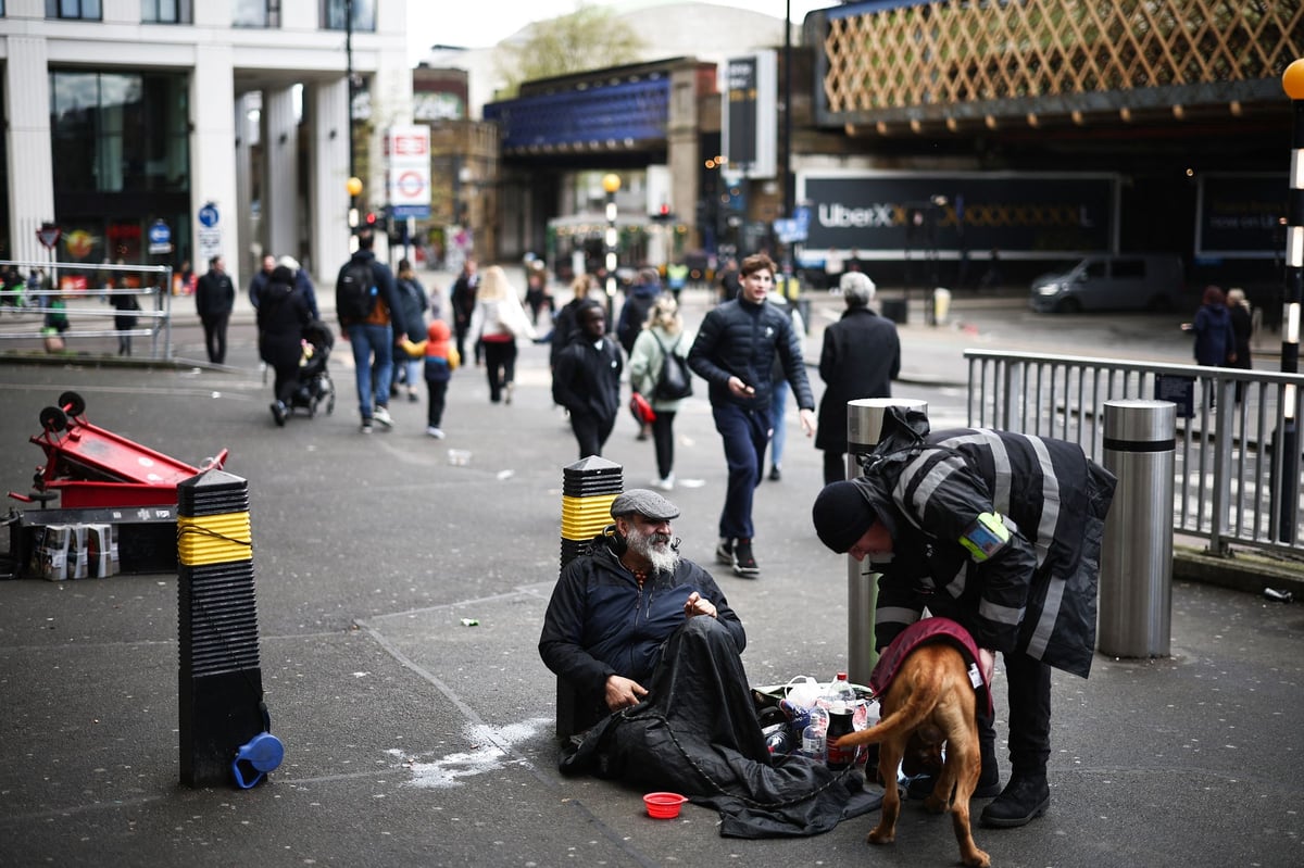 Sadiq Khan vows to 'eliminate' rough sleeping in London by 2030