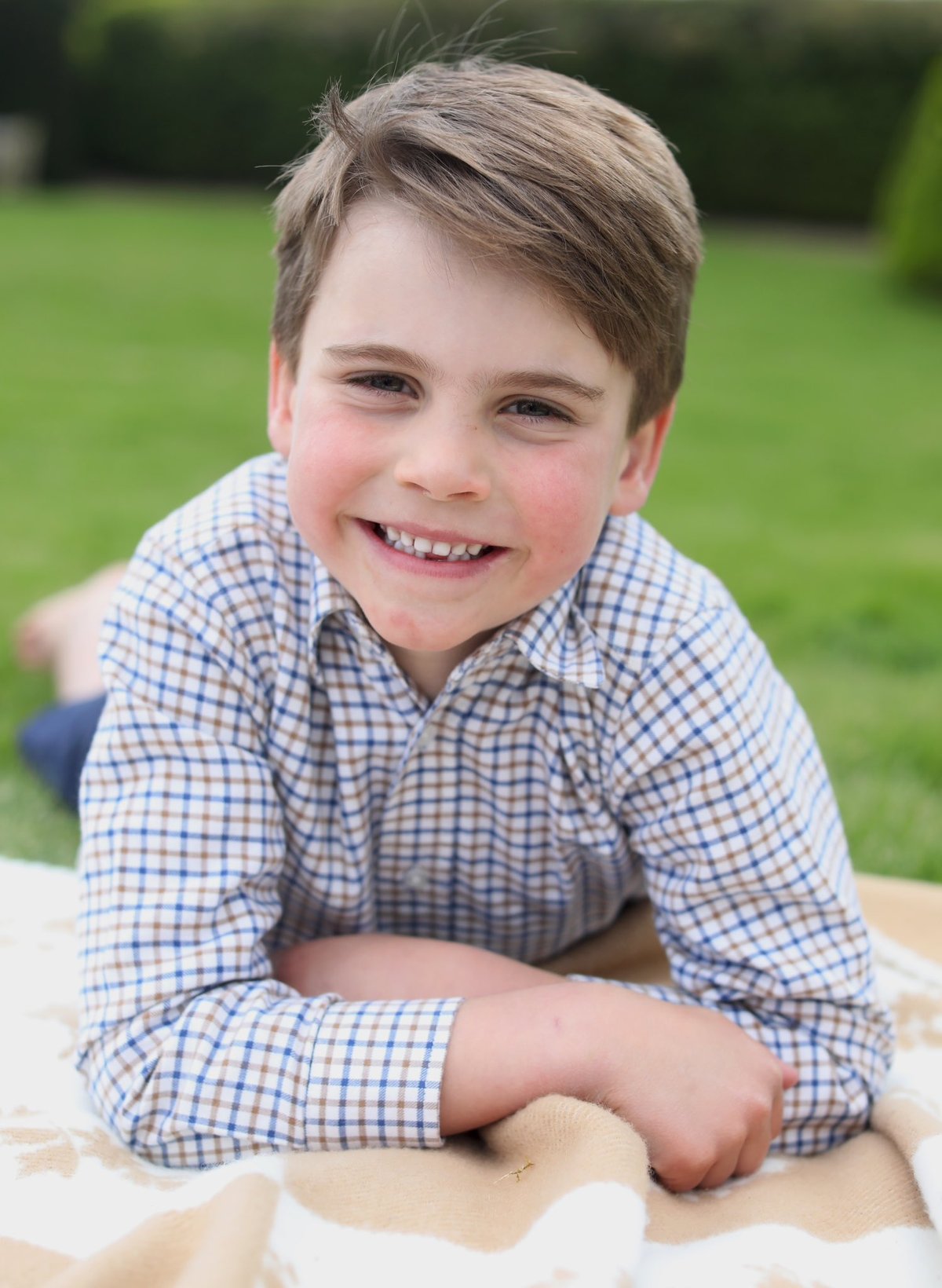 Kate takes new picture of Prince Louis as family celebrates his 6th birthday