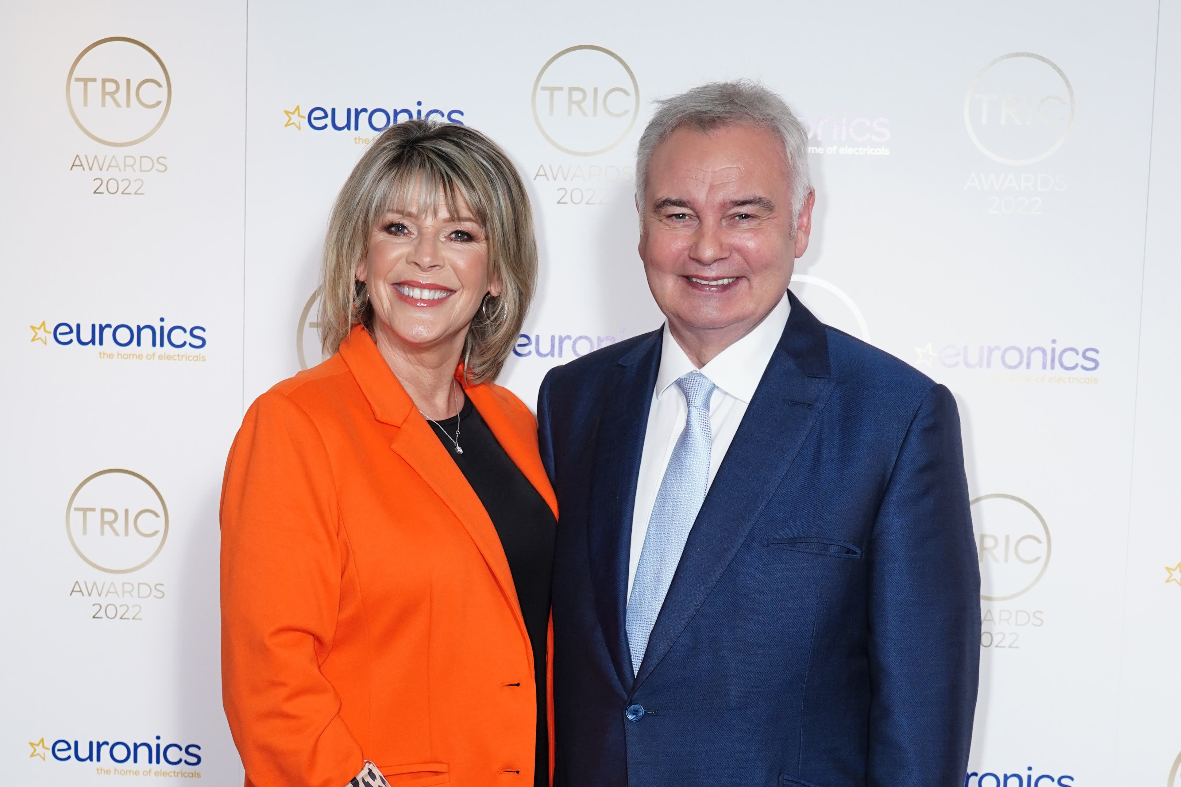 Eamonn Holmes' divorce from Ruth Langsford 'turns to pure hatred' 