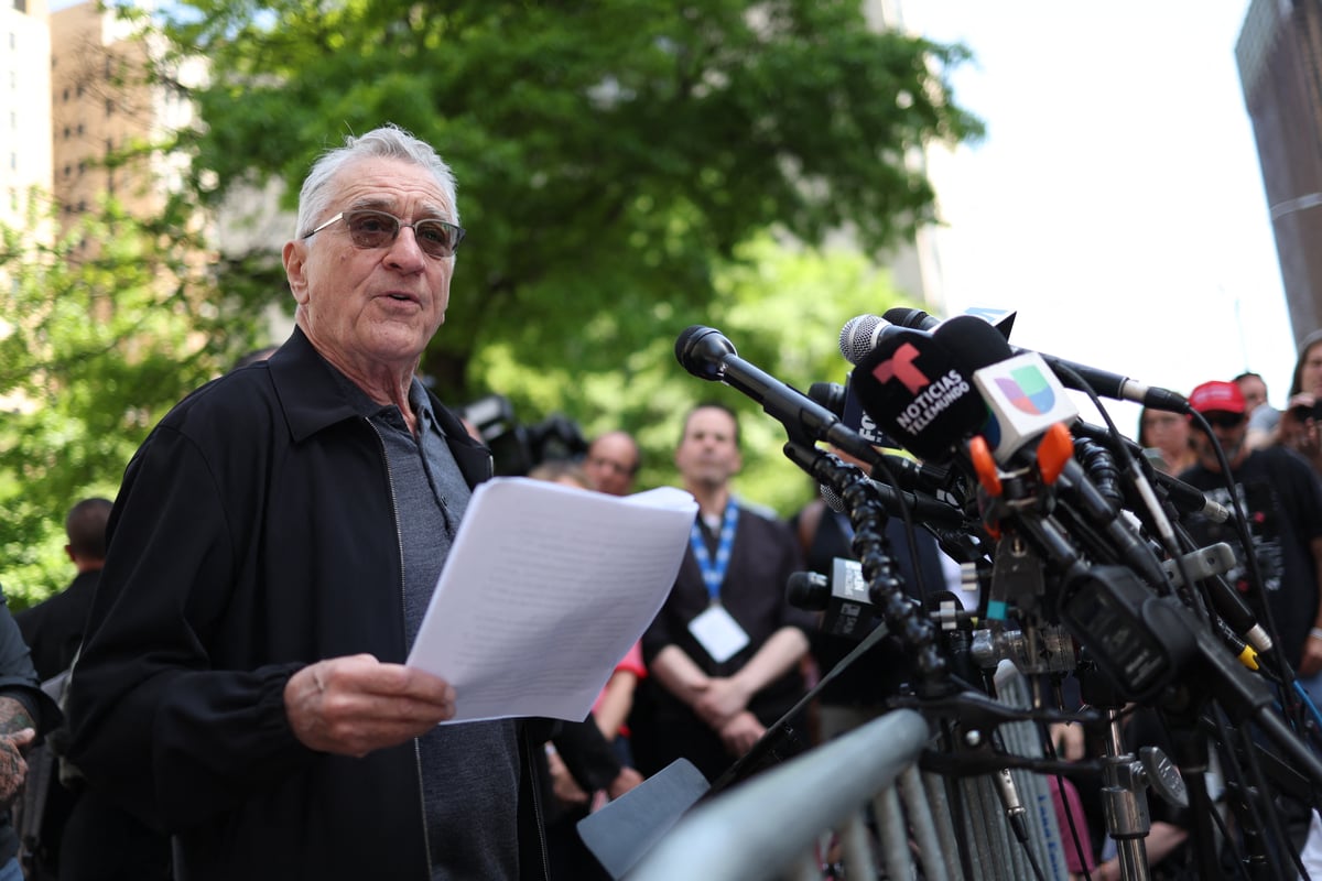 Robert De Niro has award withdrawn after calling Donald Trump 'monster' outside trial