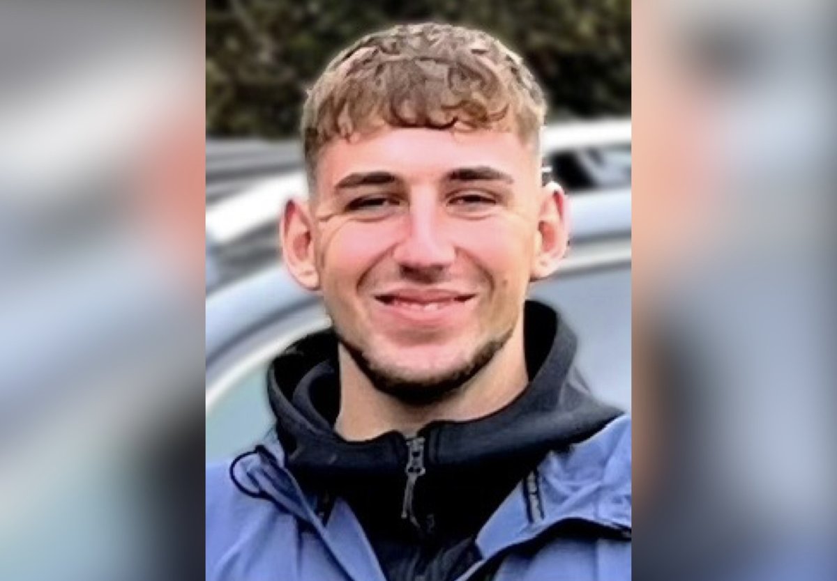 Hanwell: Murder probe as man, 20, dies after London shooting