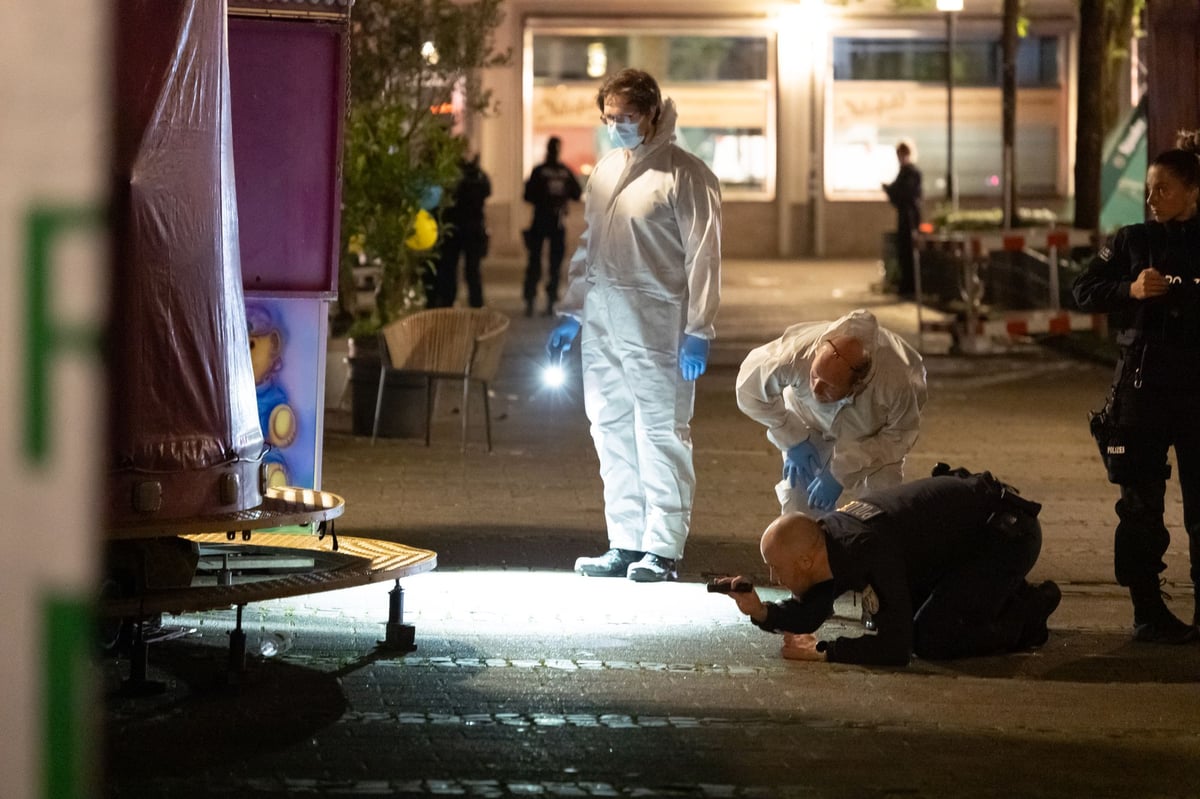 German knife attack: Three dead, eight injured after 'man goes on stabbing rampage' at music festival in Solingen