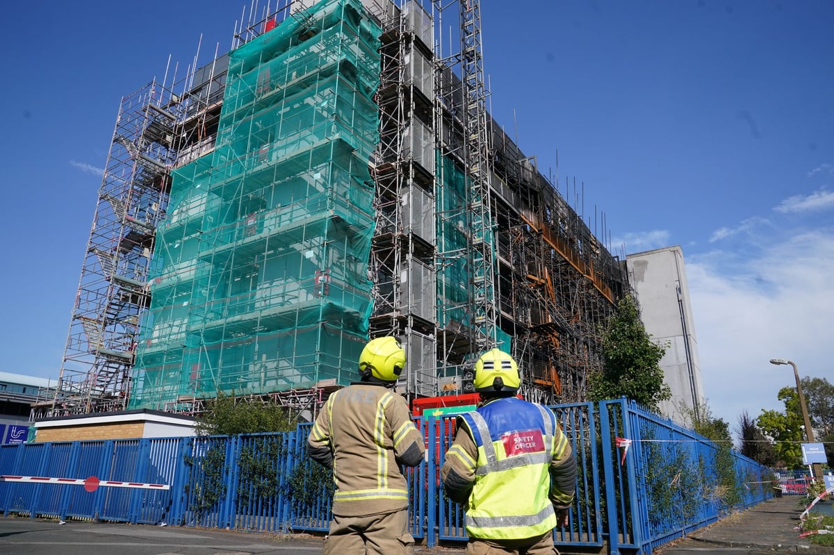 Still 'far too much dangerous cladding' on buildings, says Angela Rayner during Dagenham visit