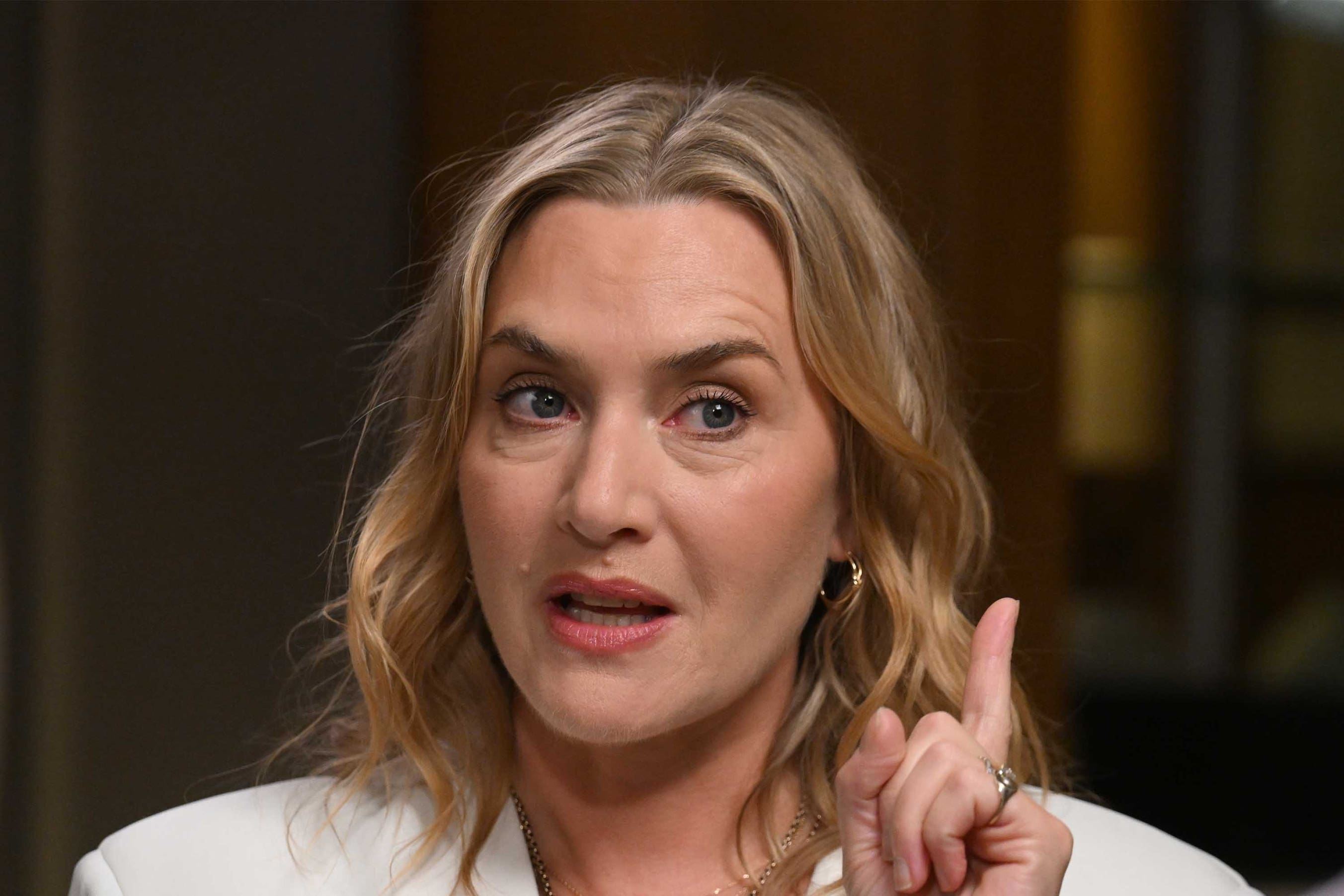 Kate Winslet told 'to hide belly rolls' on set of biopic Lee