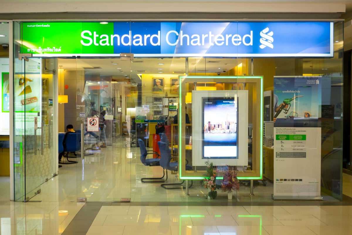 Standard Chartered launches fresh £750m share buyback after record profits