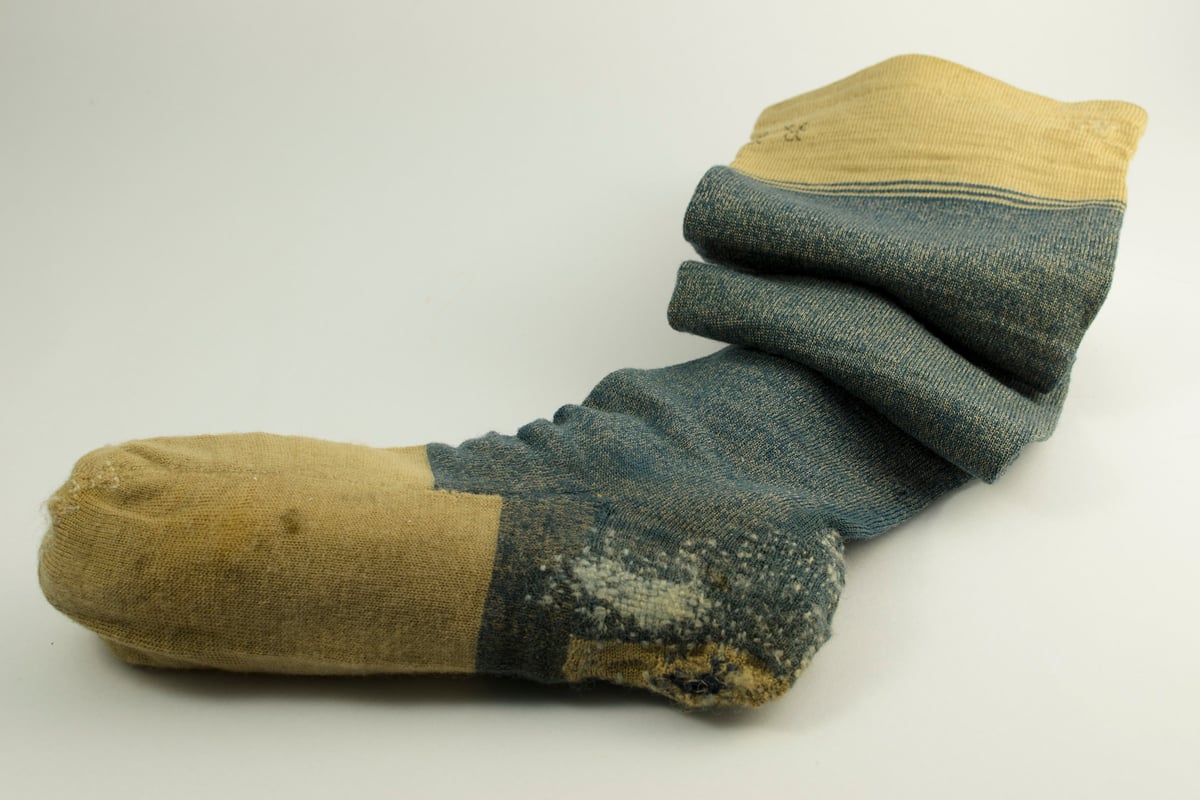 Wedding ring of Robert Burns’s wife and his socks among most viewed items online