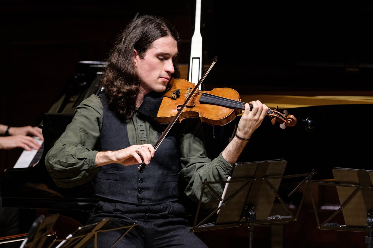 London Philharmonia violinist has priceless instrument stolen from Canonbury pub by thief