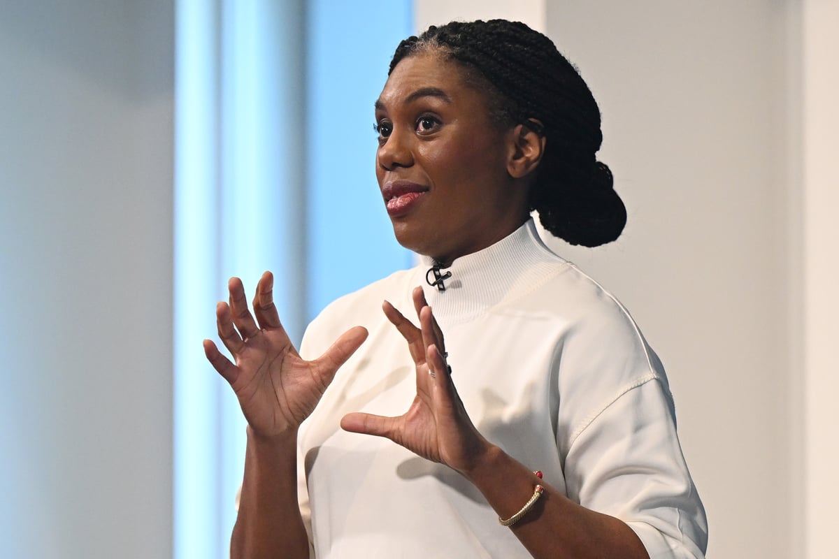Kemi Badenoch comes under fire from ex-Tory leader William Hague over her ditching net zero by 2050 goal